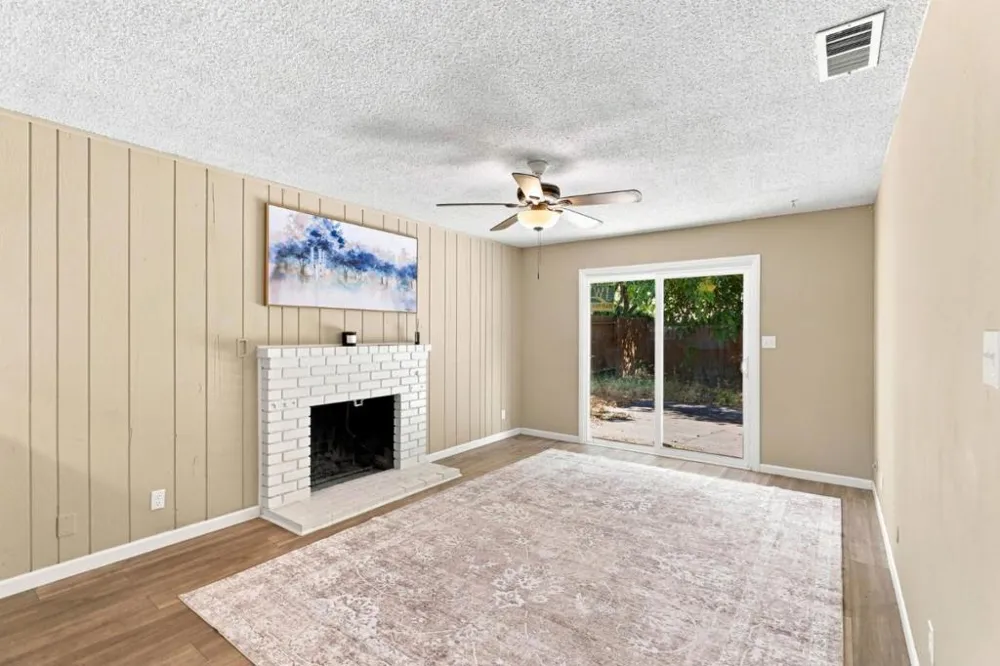 4716 Stonehurst Way Sacramento, CA 95842