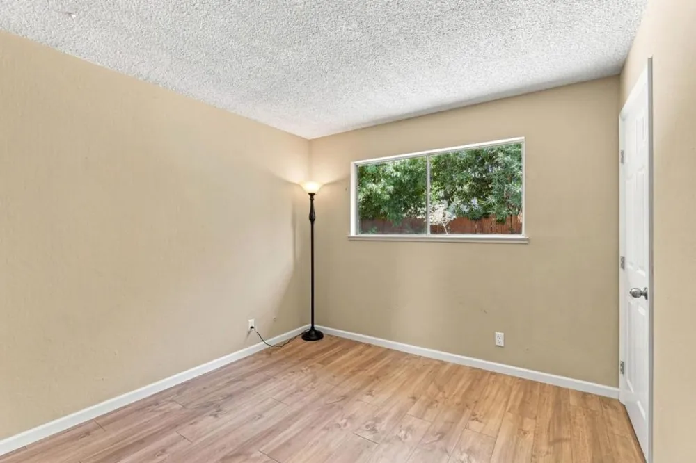 4716 Stonehurst Way Sacramento, CA 95842