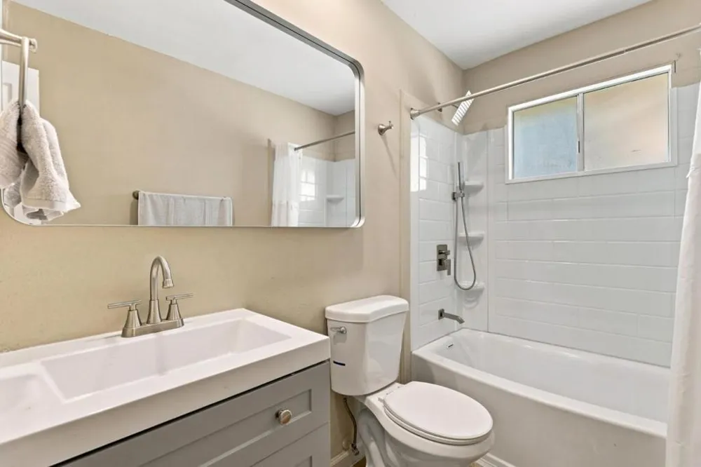 4716 Stonehurst Way Sacramento, CA 95842