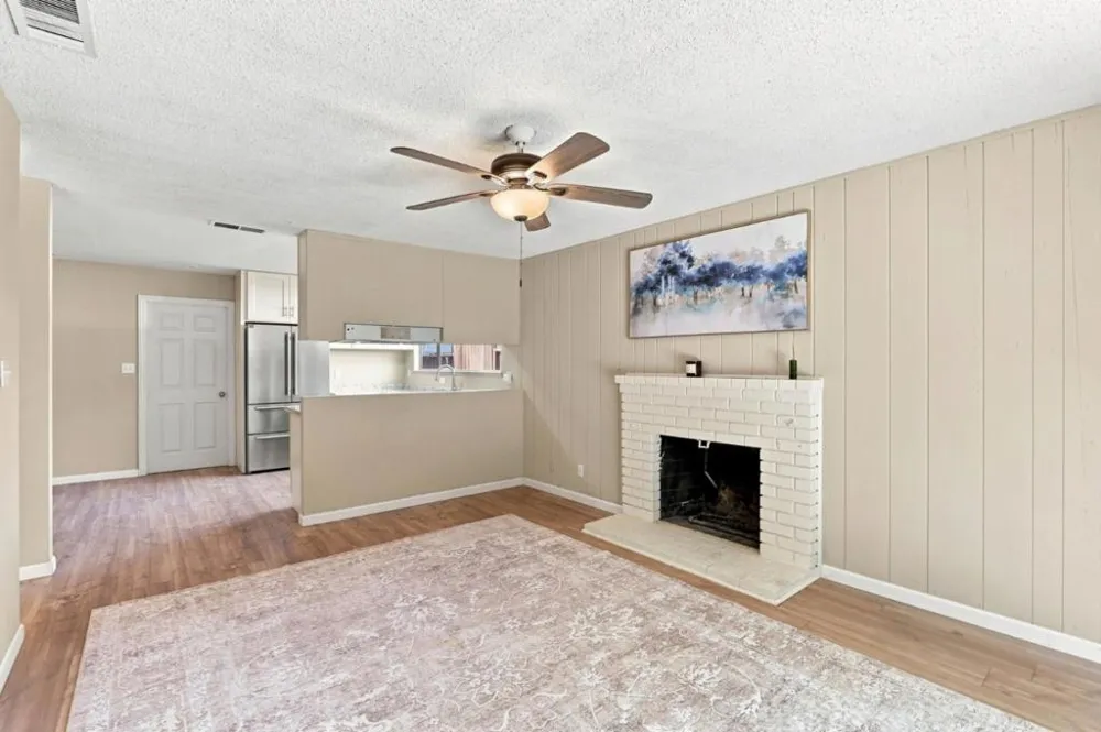 4716 Stonehurst Way Sacramento, CA 95842