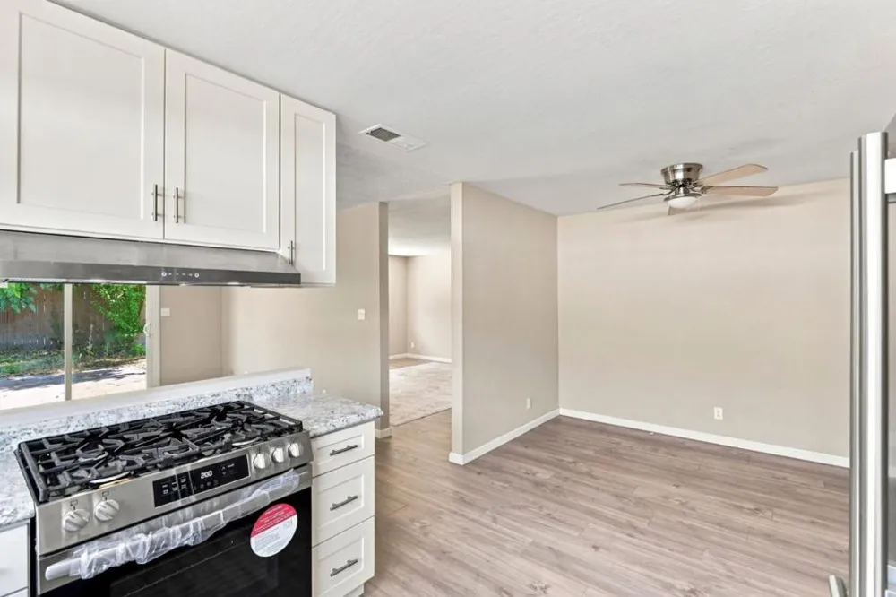 4716 Stonehurst Way Sacramento, CA 95842