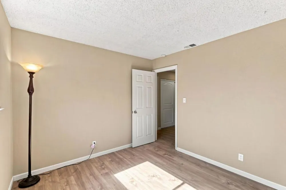 4716 Stonehurst Way Sacramento, CA 95842