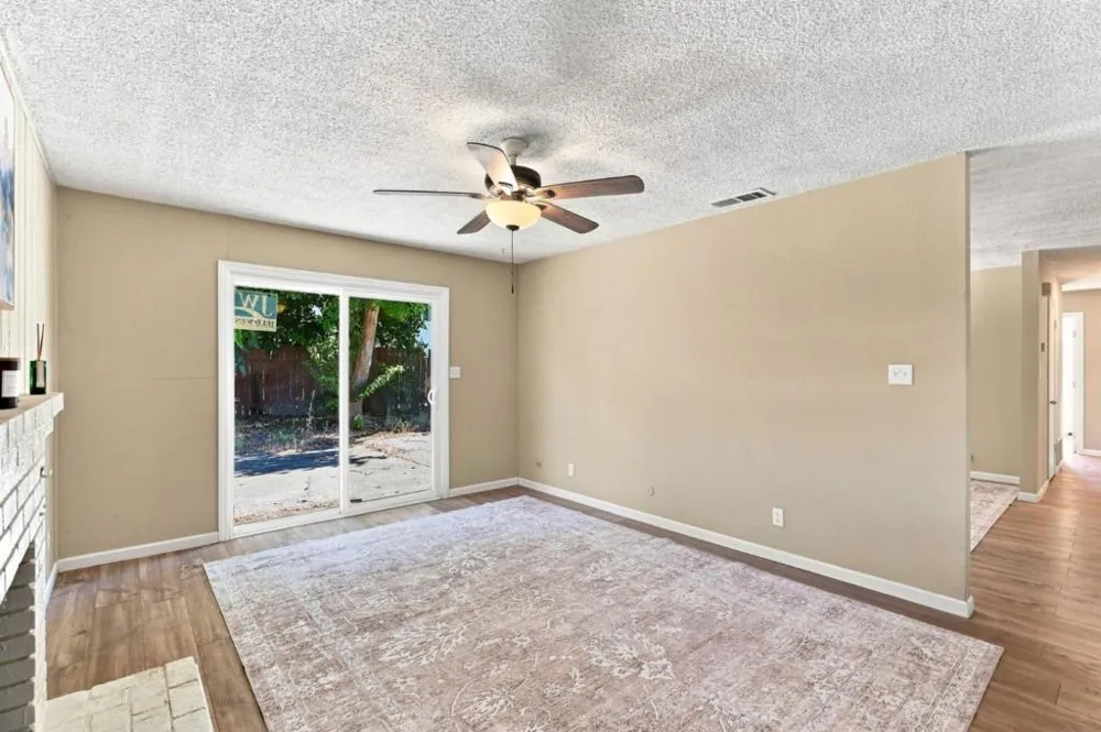 4716 Stonehurst Way Sacramento, CA 95842
