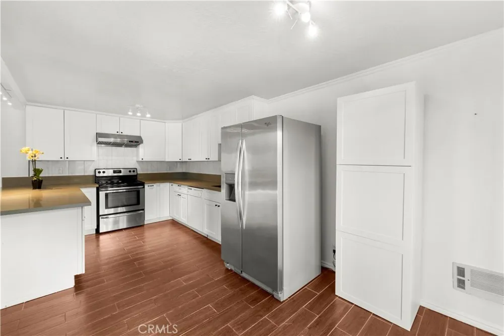 1 Cresta Verde Drive Rolling Hills Estates, CA 90274