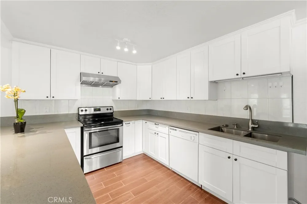1 Cresta Verde Drive Rolling Hills Estates, CA 90274