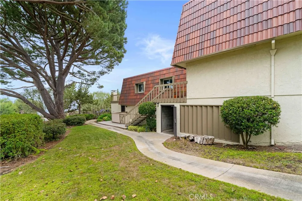 1 Cresta Verde Drive Rolling Hills Estates, CA 90274