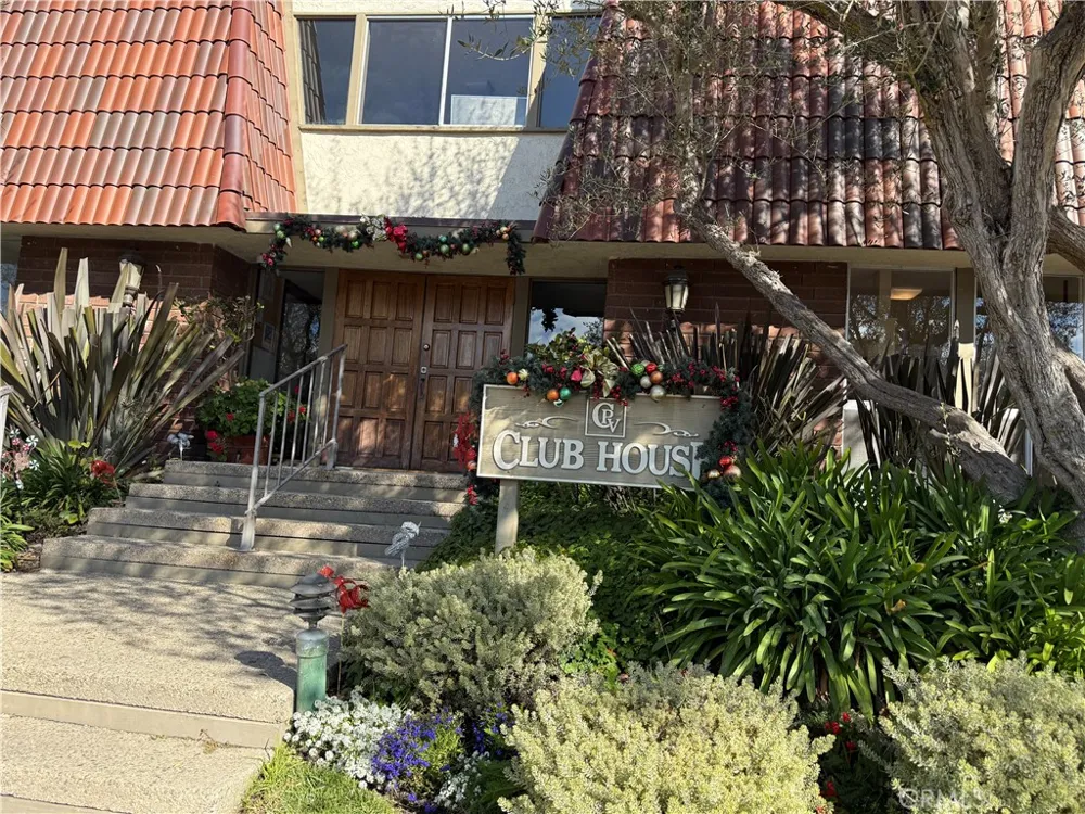 1 Cresta Verde Drive Rolling Hills Estates, CA 90274