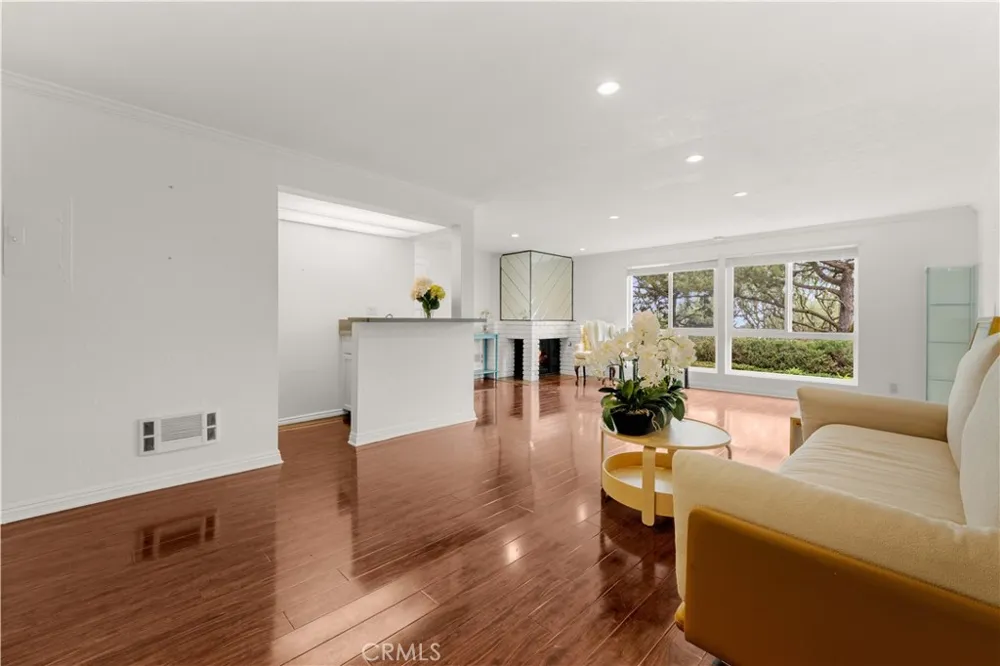 1 Cresta Verde Drive Rolling Hills Estates, CA 90274