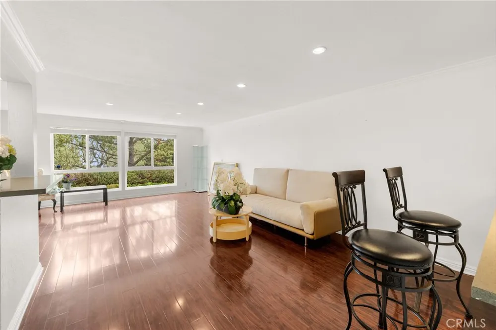 1 Cresta Verde Drive Rolling Hills Estates, CA 90274
