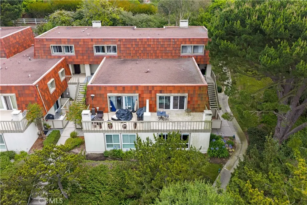 1 Cresta Verde Drive Rolling Hills Estates, CA 90274