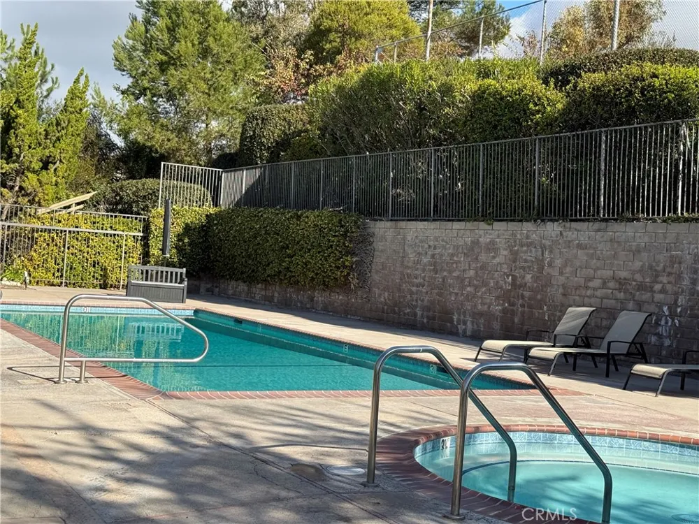 1 Cresta Verde Drive Rolling Hills Estates, CA 90274