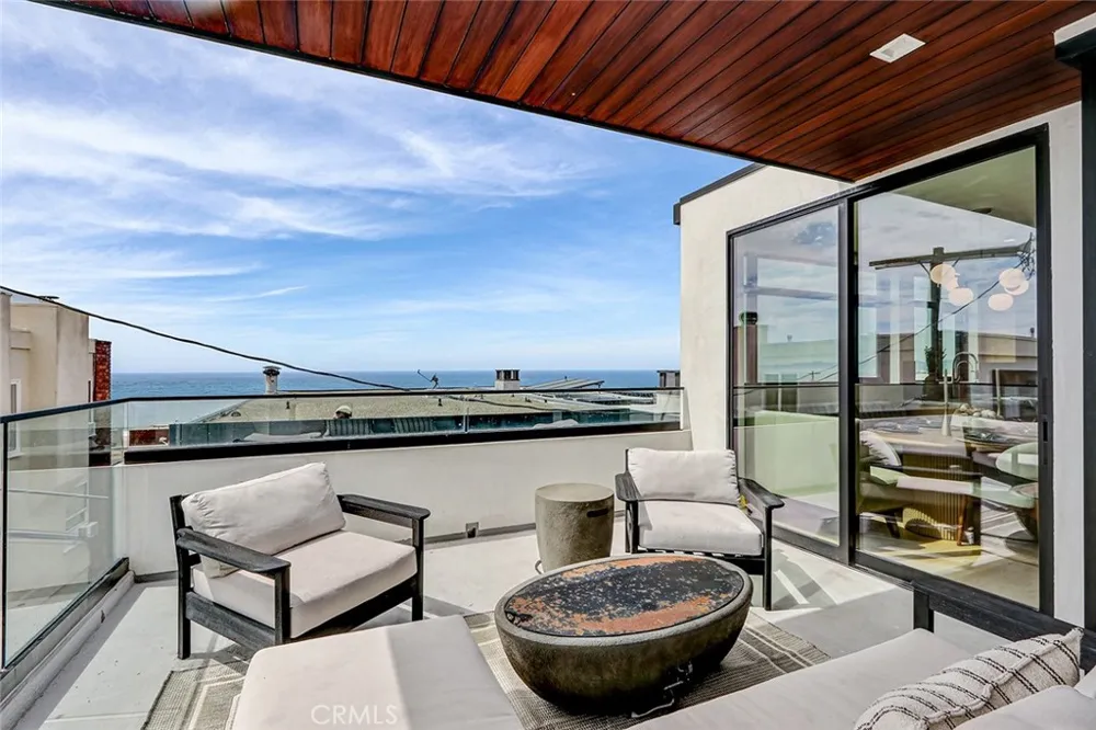218 14th Street Manhattan Beach, CA 90266