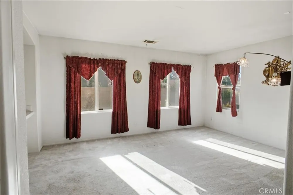 43145 Carpenter Lancaster, CA 93535