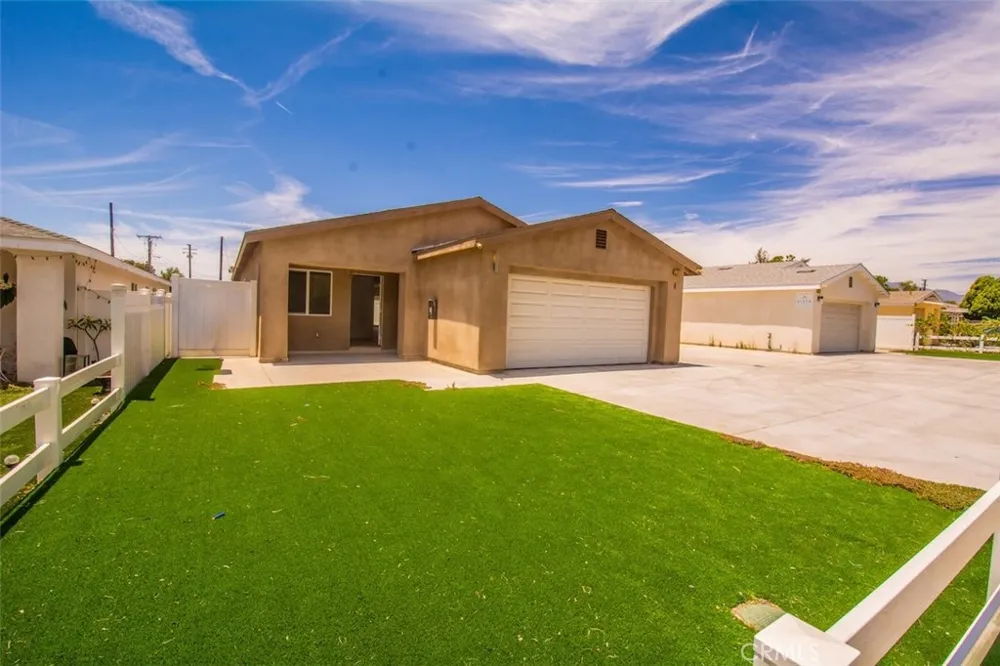 8258 Bennett Avenue Fontana, CA 92335