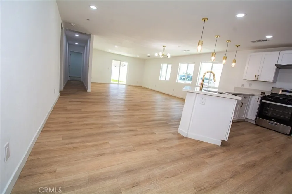 8258 Bennett Avenue Fontana, CA 92335