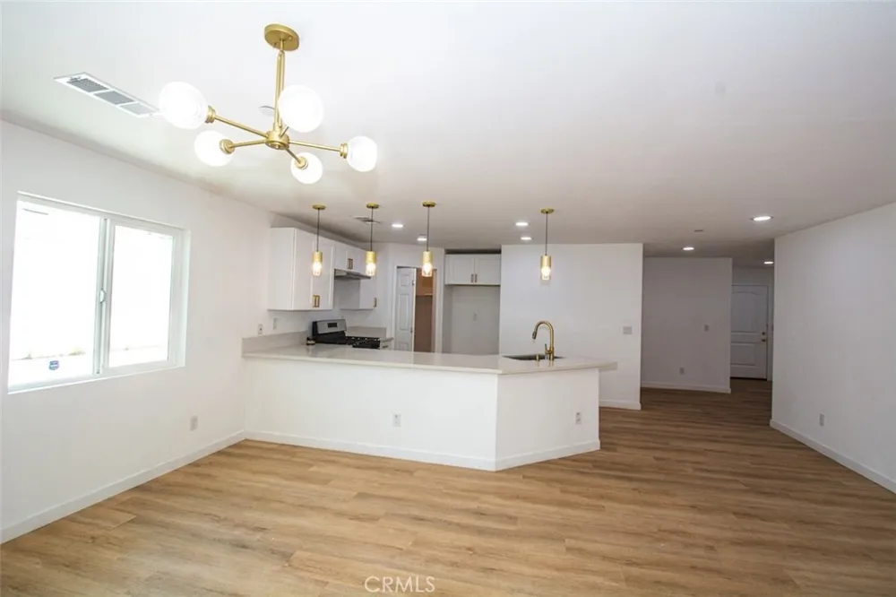 8258 Bennett Avenue Fontana, CA 92335