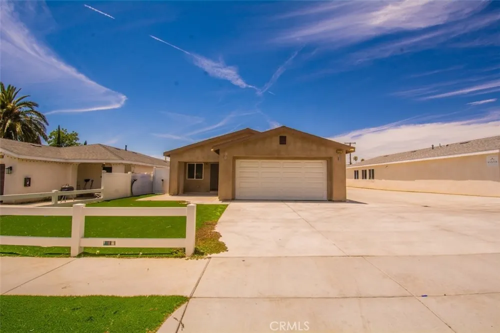 8258 Bennett Avenue Fontana, CA 92335