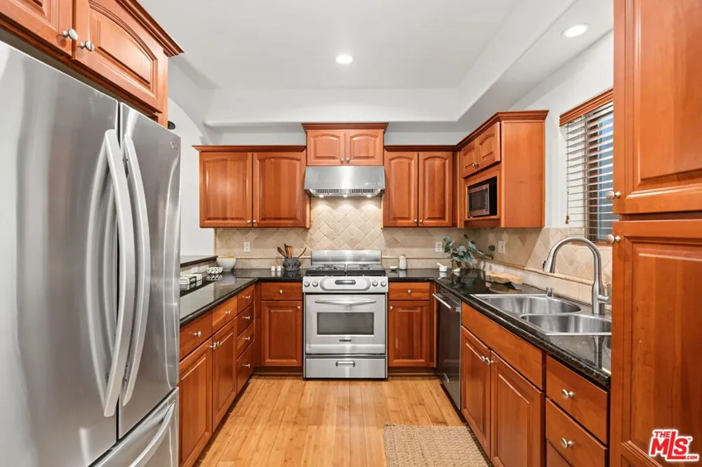 1511 Camden Avenue #103 Los Angeles, CA 90025