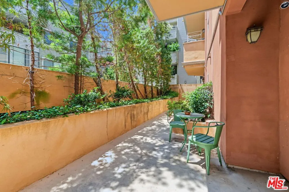 1511 Camden Avenue #103 Los Angeles, CA 90025