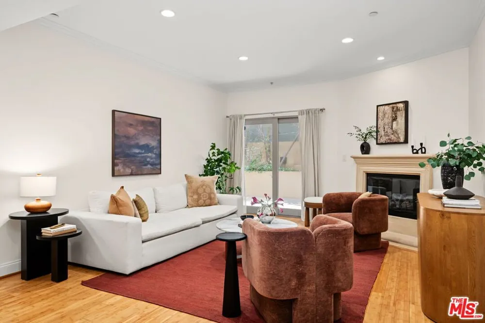 1511 Camden Avenue #103 Los Angeles, CA 90025