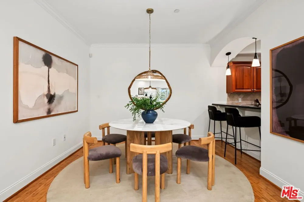 1511 Camden Avenue #103 Los Angeles, CA 90025