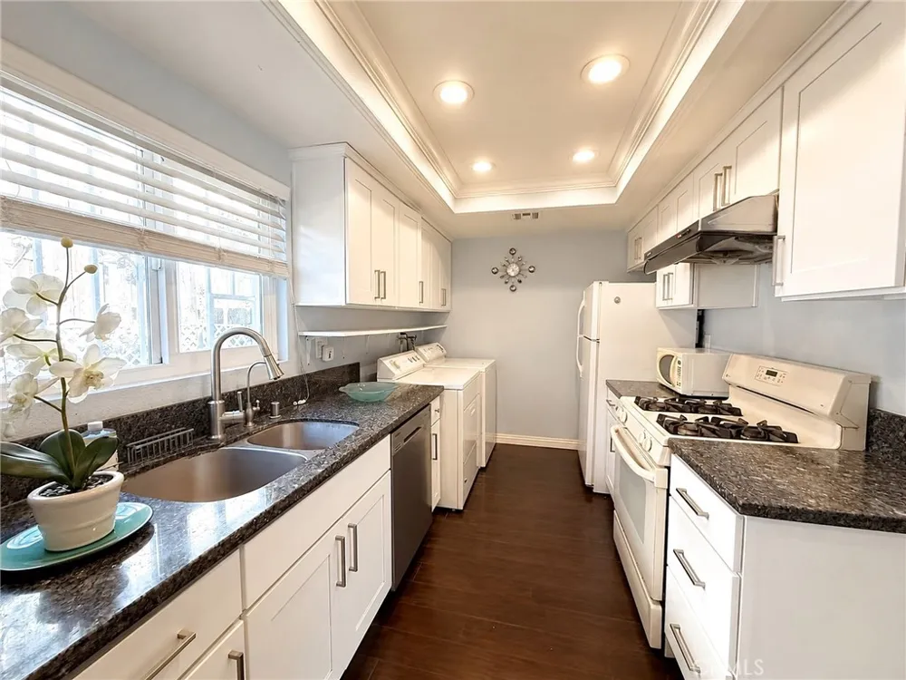 4179 Walnut Grove Avenue Rosemead, CA 91770