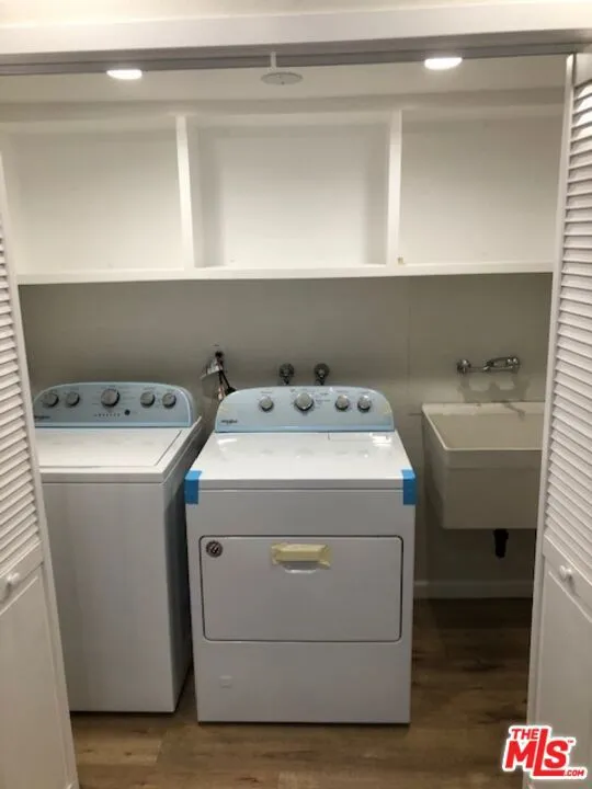 11520 WYOMING AVENUE #1 Los Angeles, CA 90025