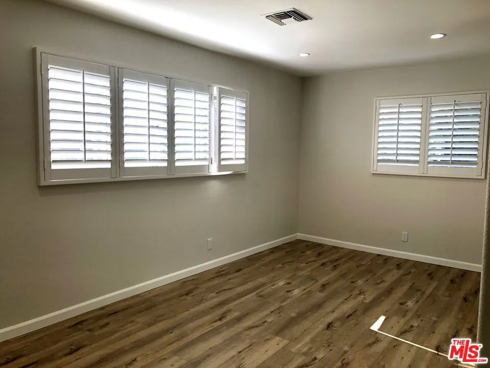 11520 WYOMING AVENUE #1 Los Angeles, CA 90025