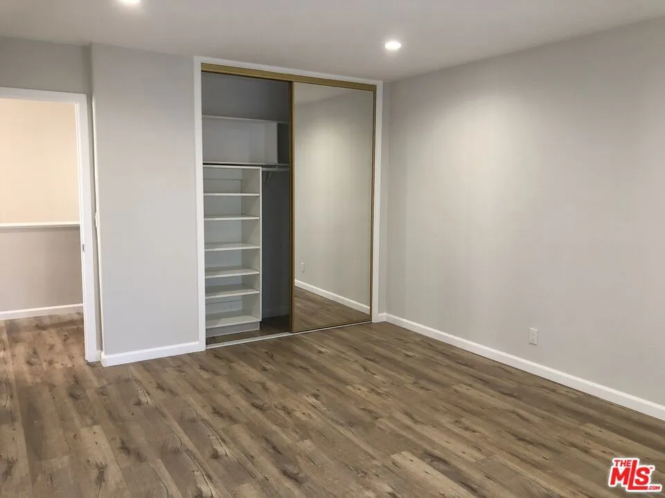 11520 WYOMING AVENUE #1 Los Angeles, CA 90025