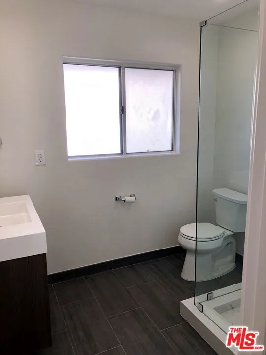 11520 WYOMING AVENUE #1 Los Angeles, CA 90025
