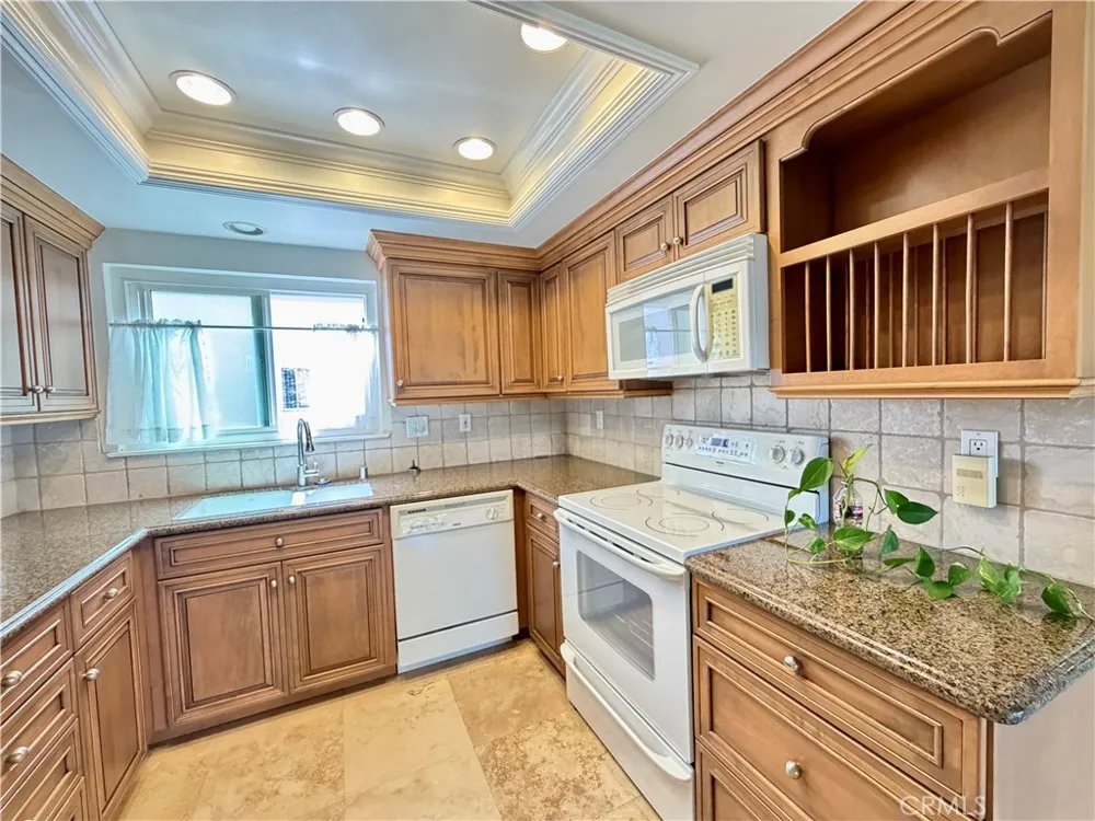 2385 Via Mariposa W #3C Laguna Woods, CA 92637