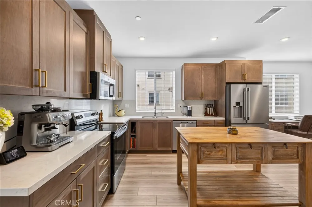 16140 Spicebush Ln Chino, CA 91708