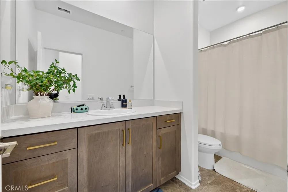 16140 Spicebush Ln Chino, CA 91708