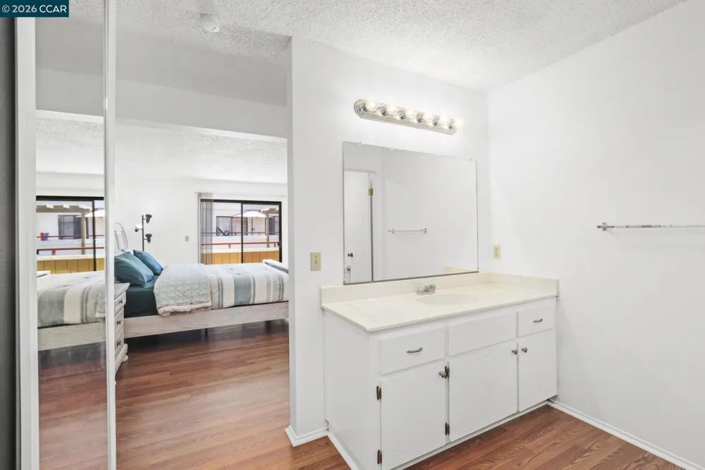5065 Valley Crest Dr #242 Concord, CA 94521