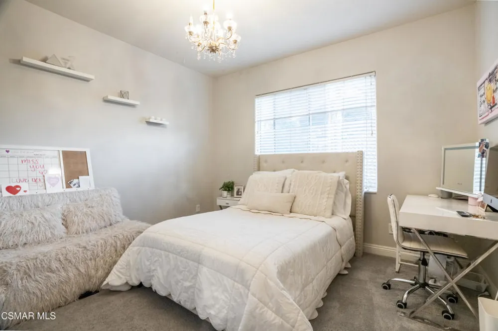 5266 Via Capote Thousand Oaks, CA 91320