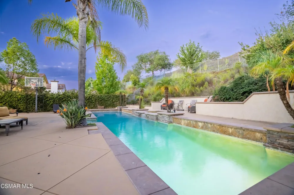 5266 Via Capote Thousand Oaks, CA 91320
