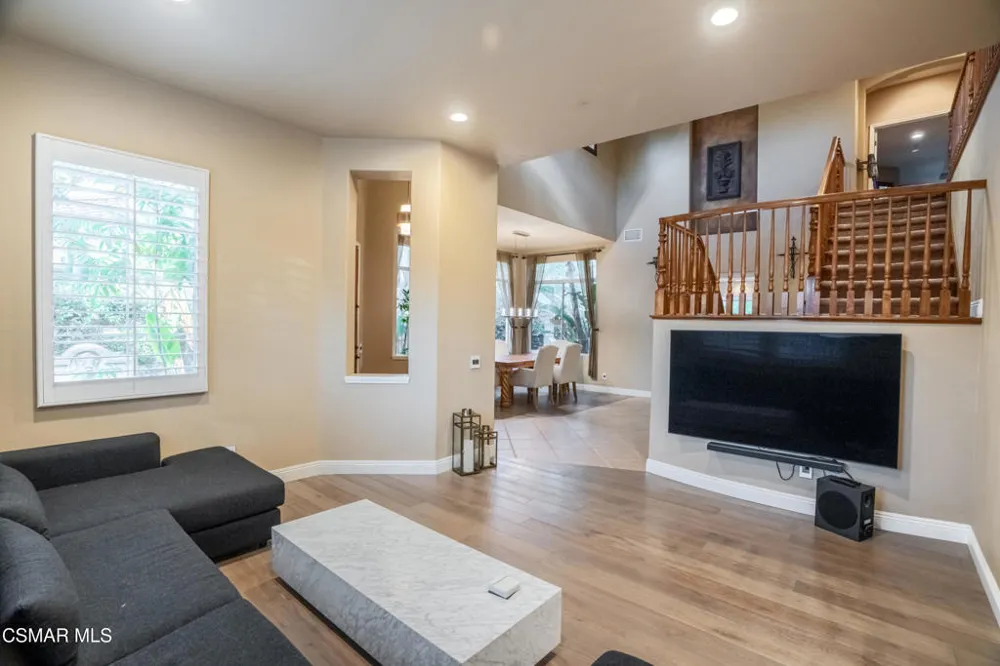 5266 Via Capote Thousand Oaks, CA 91320