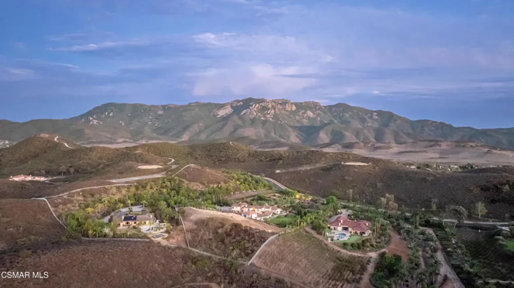5266 Via Capote Thousand Oaks, CA 91320