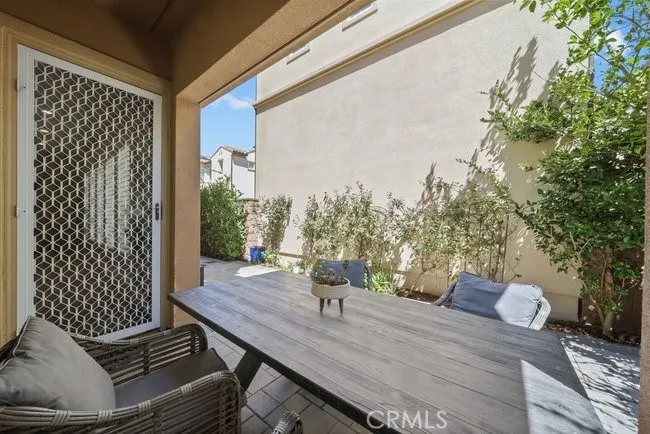 20661 W Beech Porter Ranch, CA 91326