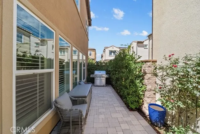 20661 W Beech Porter Ranch, CA 91326