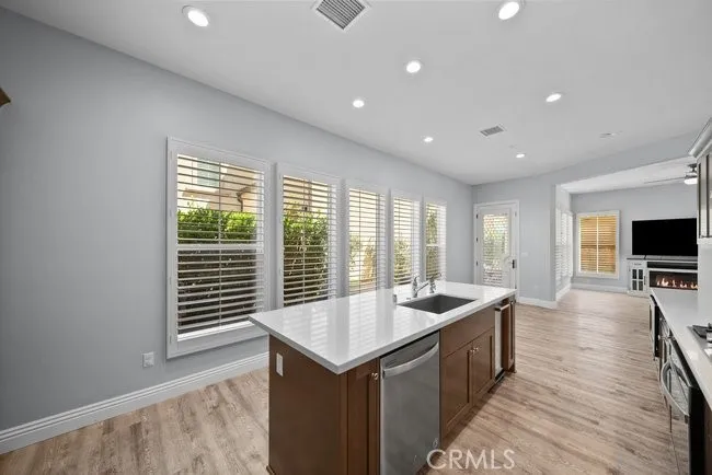 20661 W Beech Porter Ranch, CA 91326