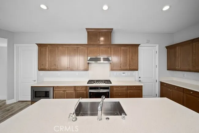 20661 W Beech Porter Ranch, CA 91326