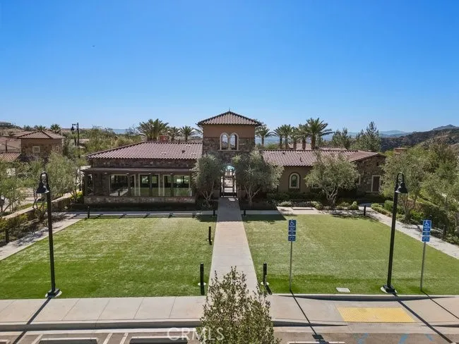 20661 W Beech Porter Ranch, CA 91326