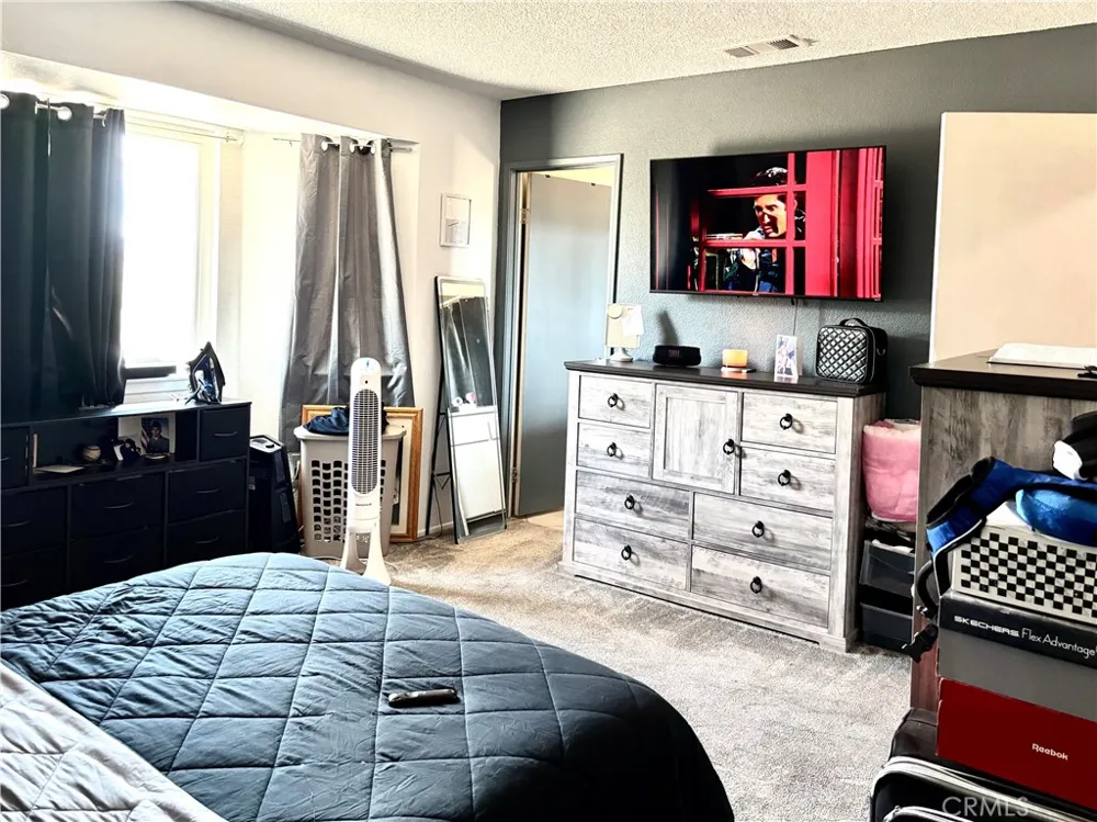 18805 Yucca Hesperia, CA 92345