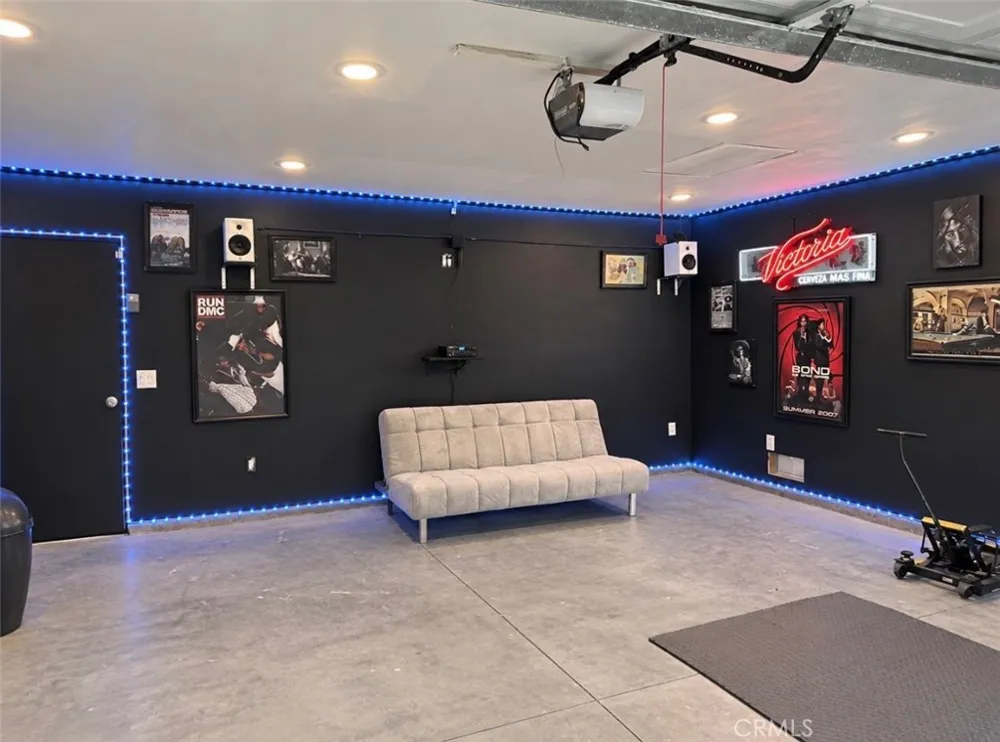 18805 Yucca Hesperia, CA 92345