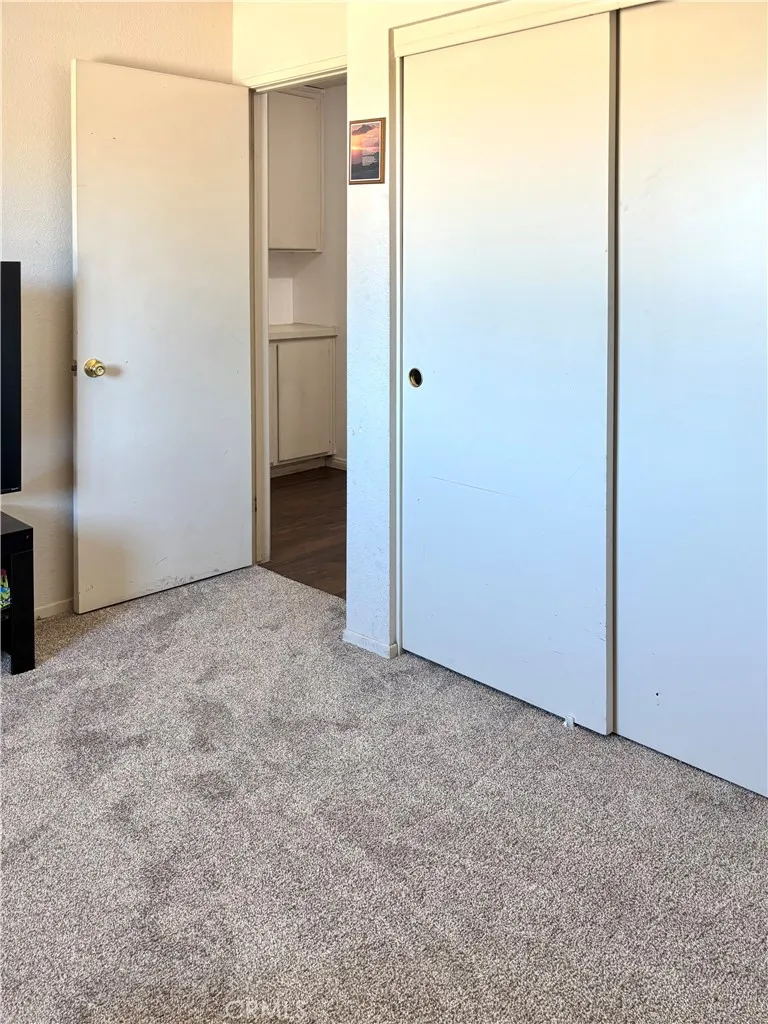 18805 Yucca Hesperia, CA 92345