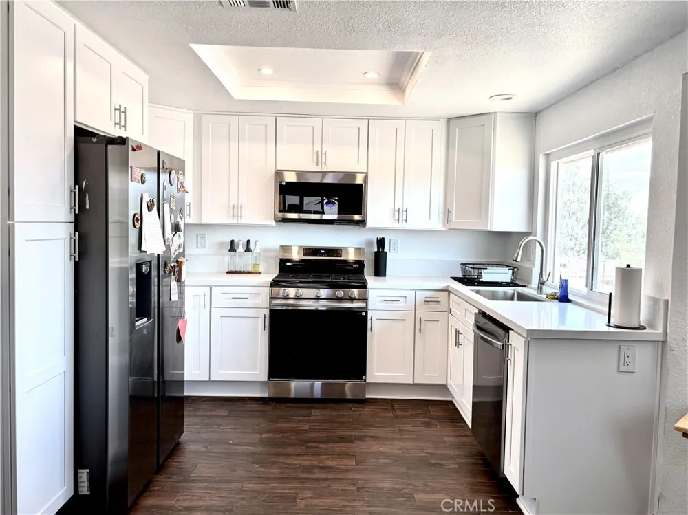 18805 Yucca Hesperia, CA 92345