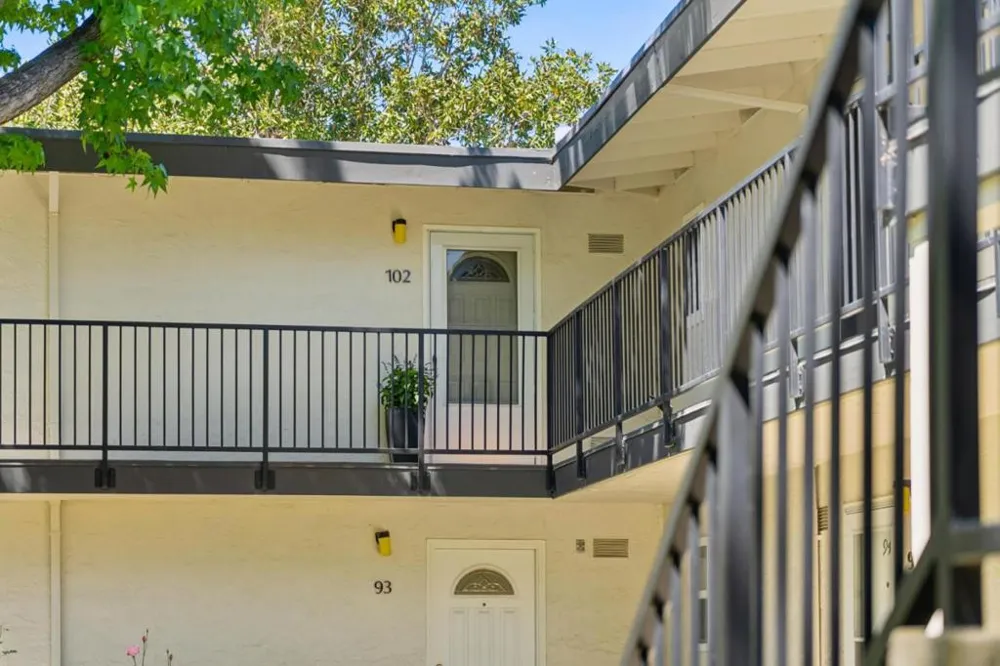 14225 Lora Drive #102 Los Gatos, CA 95032