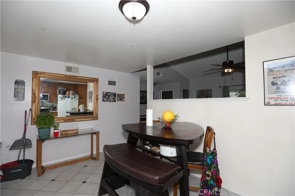 14878 Silvertree Moreno Valley, CA 92553