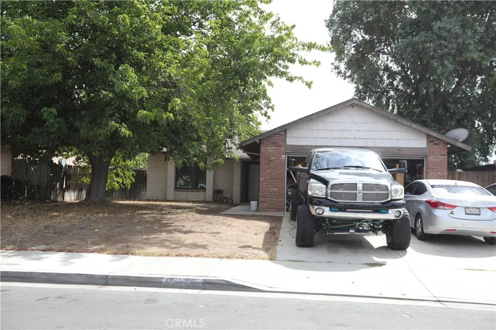 14878 Silvertree Moreno Valley, CA 92553